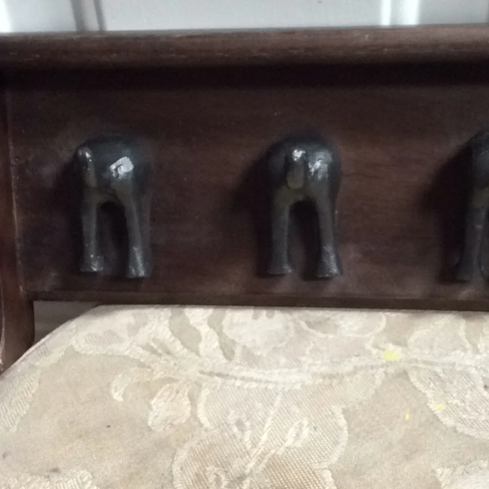 Handmade with Love Coat Hanger wood with elephants